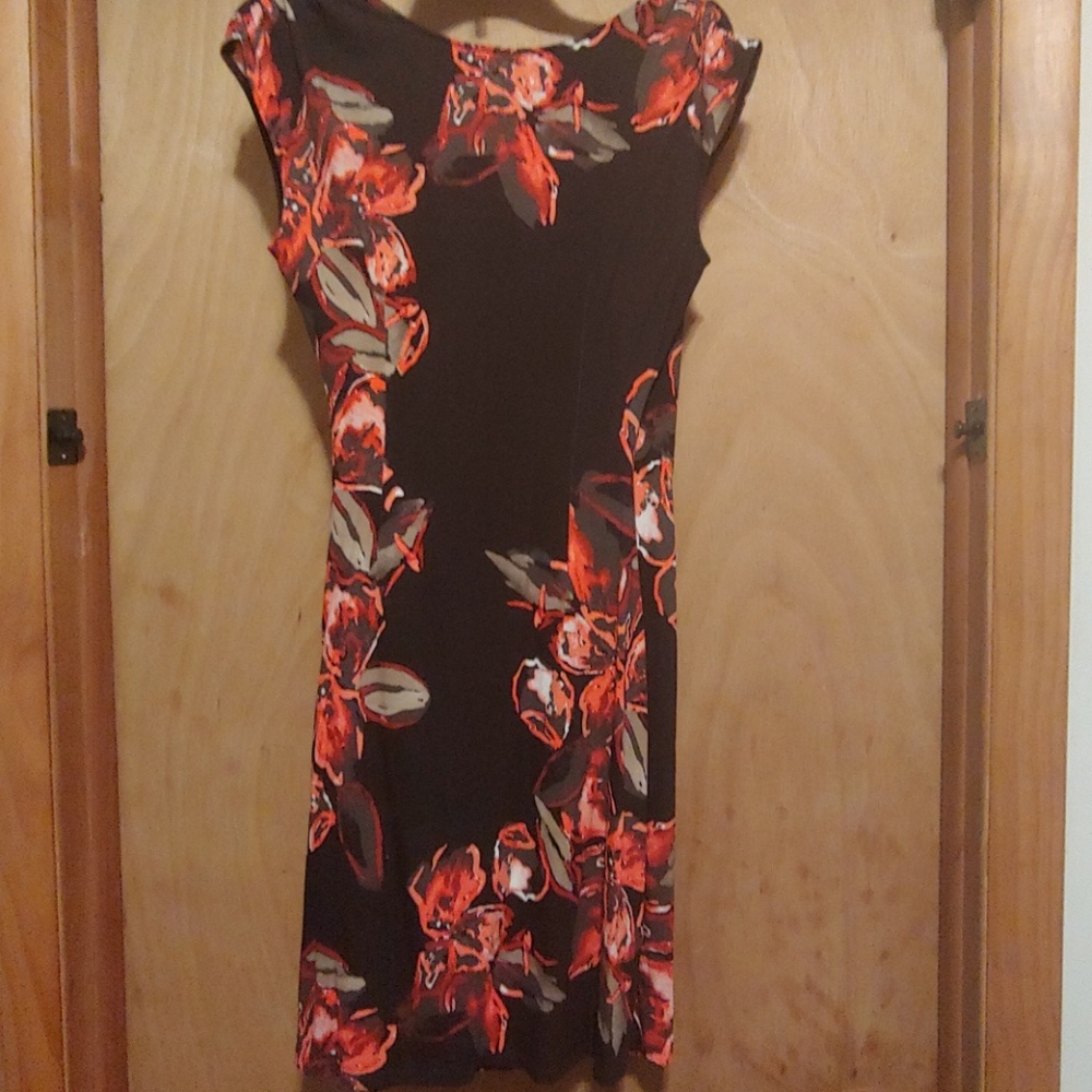 Dress - Picture 2 of 3